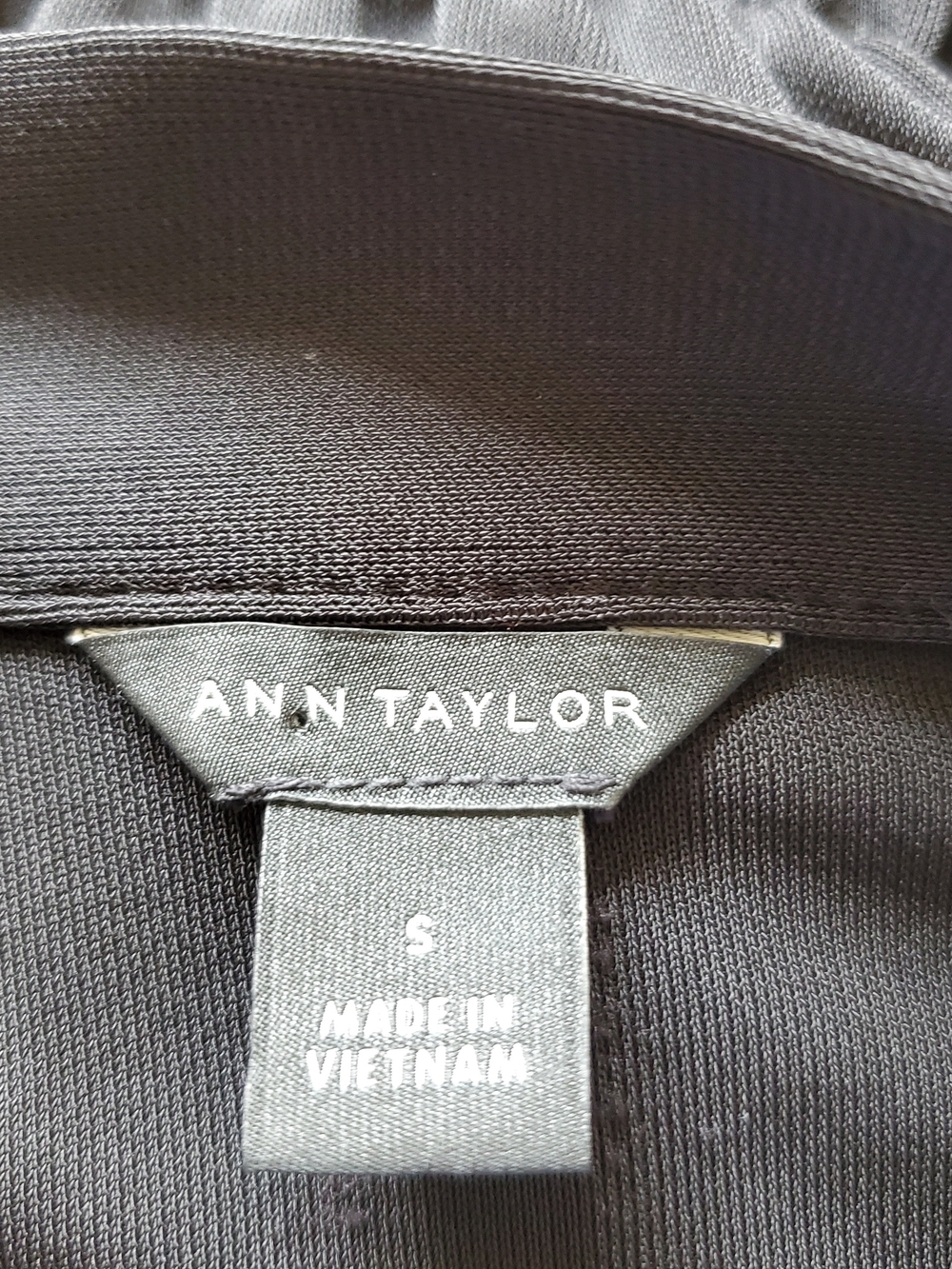 Ann Taylor Black Bow Tie Neck Cinched Waist Top Closet Staple Blouse. Size S - Picture 6 of 7